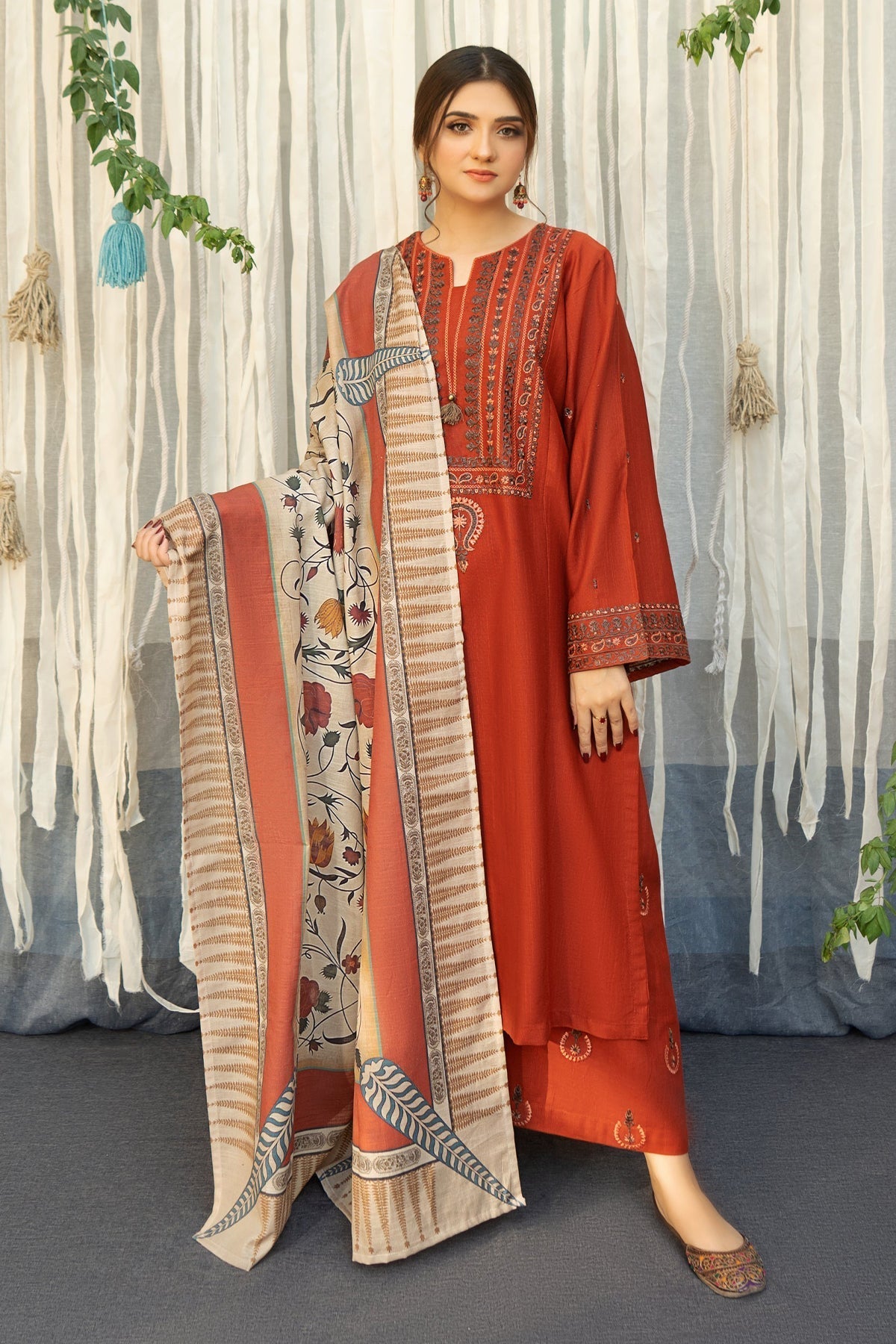 URGE -  – Luxury Embroidered 3-Piece in DHANAK UNSTICED