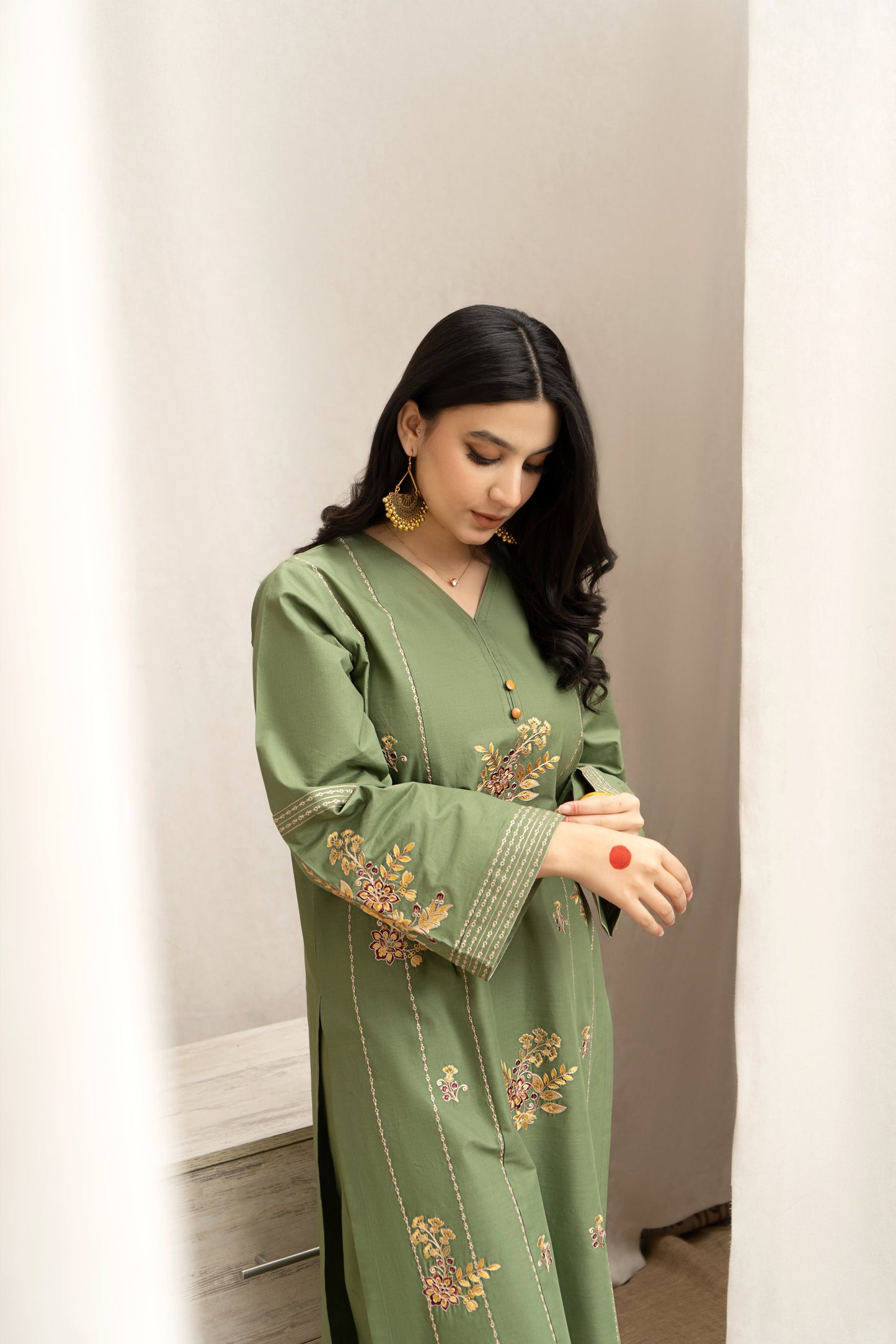 HABIBA – Luxury Embroidered 3-Piece in DHANAK