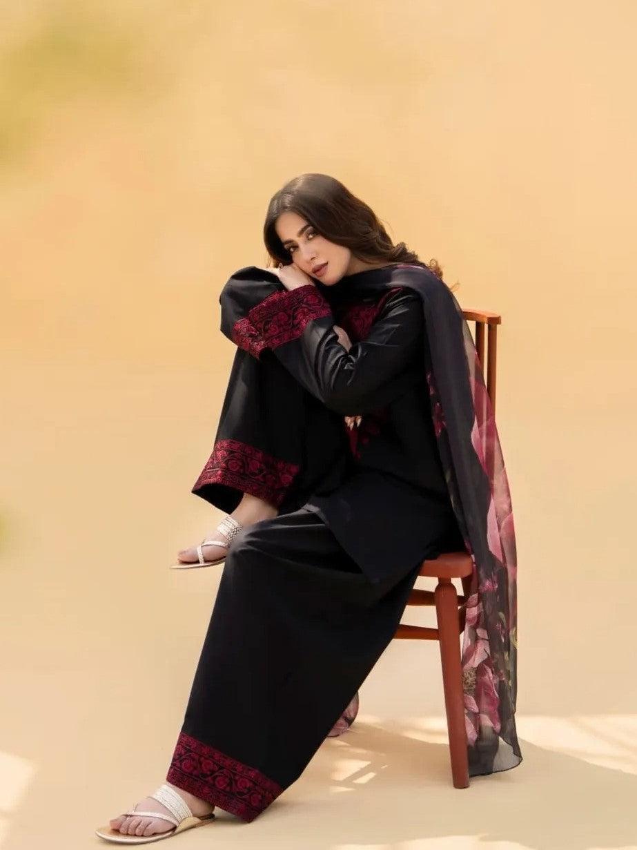 Zaroon – Luxury Embroidered 3-Piece in DHANAK