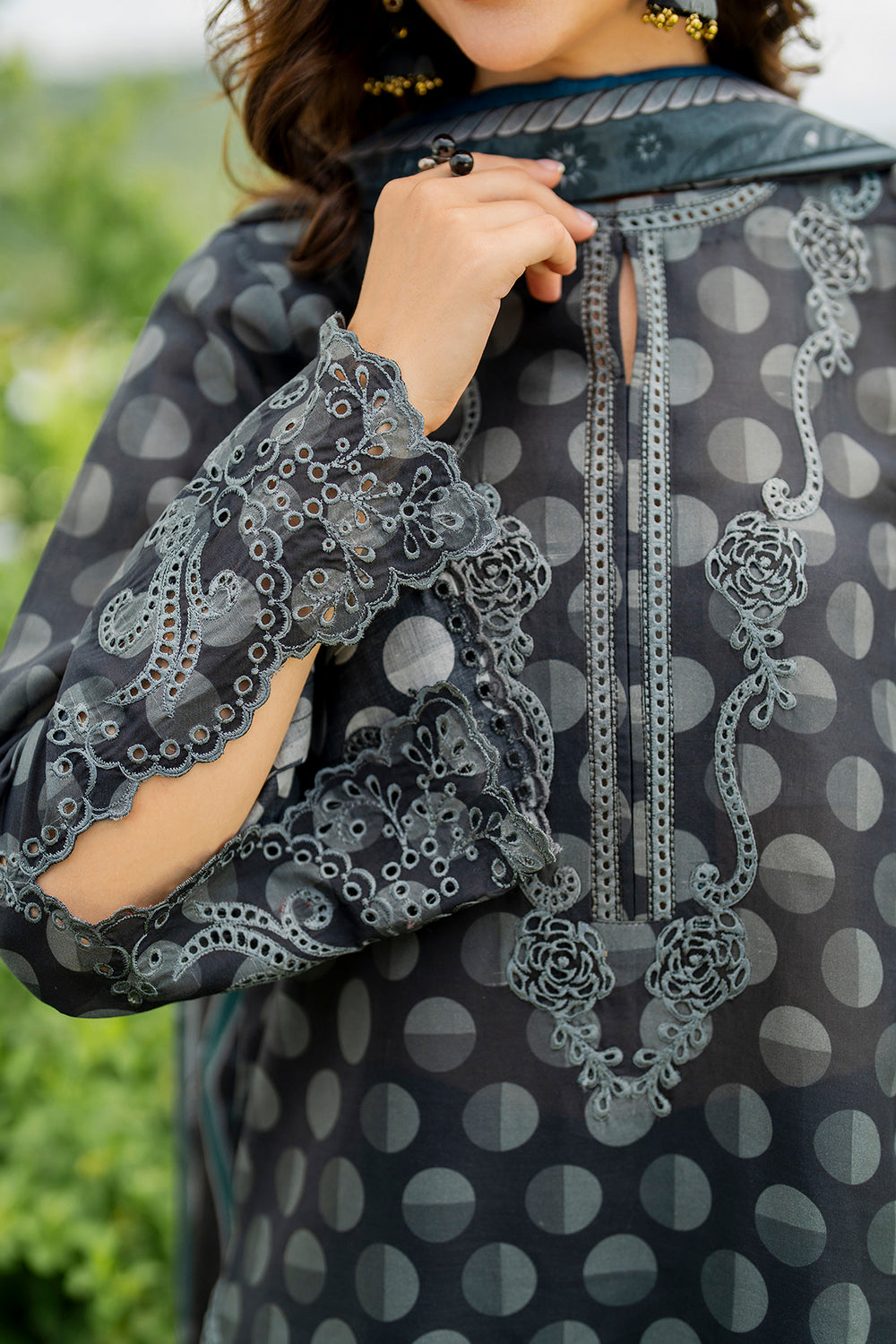 MARIA.B EMB WITH PATCHES UNSTICHED 3 PIECE